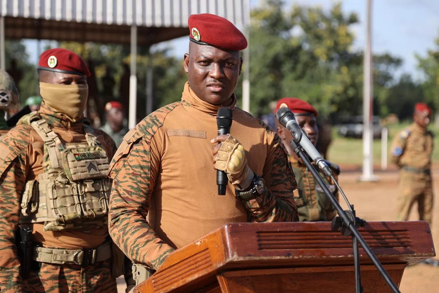 Burkina Faso transitional president Ibrahim Traor&eacute; speaking at a podium